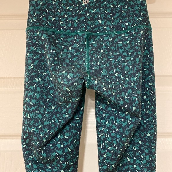 Lululemon Wunder Under Leggings - Picture 11 of 14